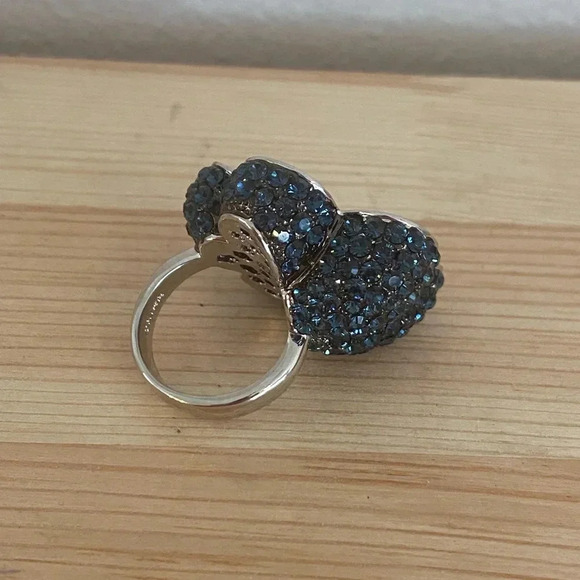 Joan Boyce Crystal Flower Statement Fashion Ring - Picture 5 of 8